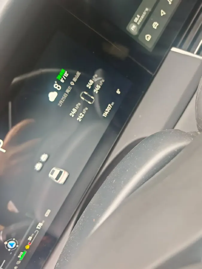 2020 Li ONE Range Extended 131HP REEV 40.5KWH,autocango,china used car exporter,china ev exporter,chinese used car exporter,chinese used ev exporter