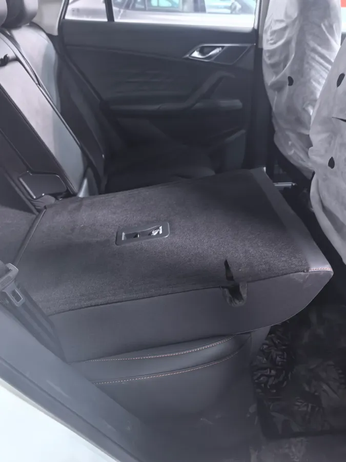 2023 Roewe RX5 1.5T 188HP L4 AMT PHEV 12.3KWH,autocango,china used car exporter,china ev exporter,chinese used car exporter,chinese used ev exporter