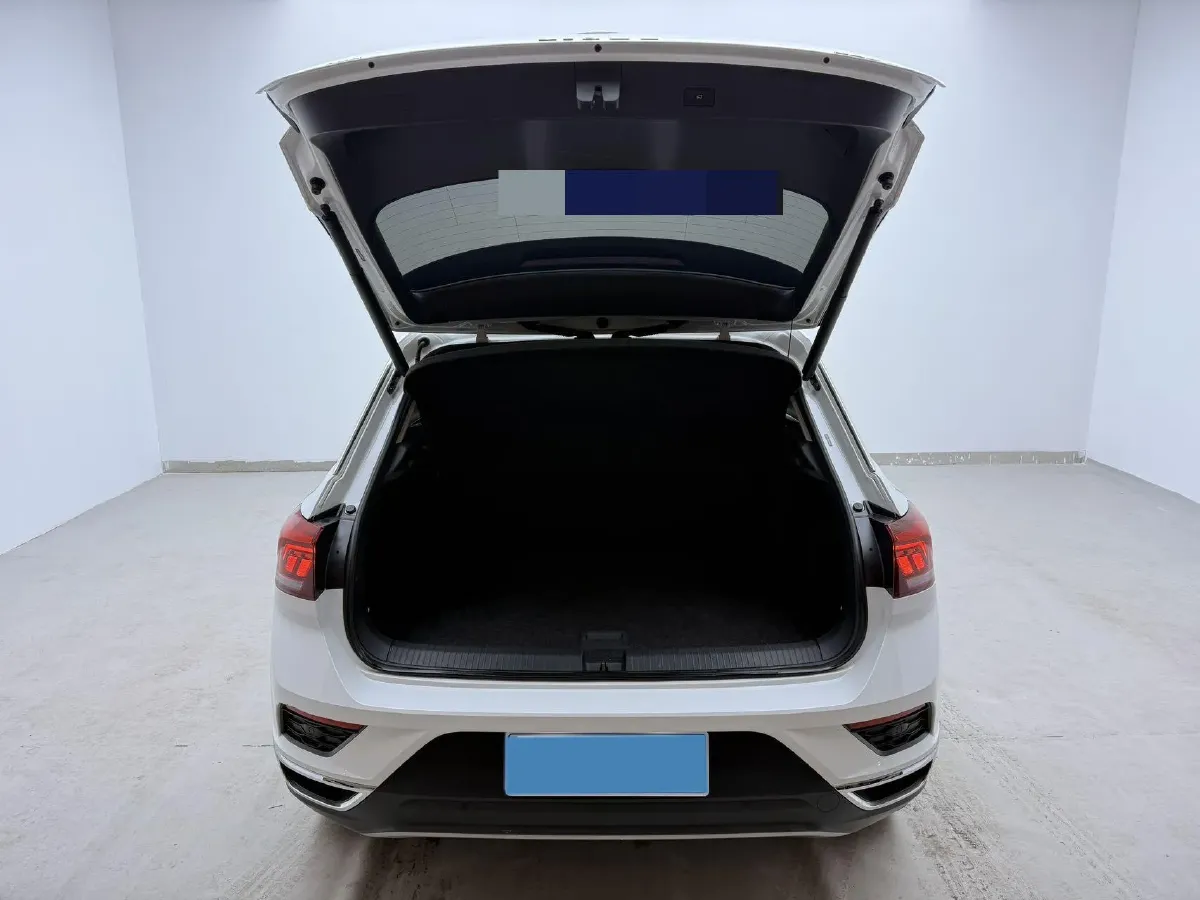 2021 Volkswagen T-Roc 1.4T 150HP L4 7DCT,autocango,china used car exporter,china ev exporter,chinese used car exporter,chinese used ev exporter