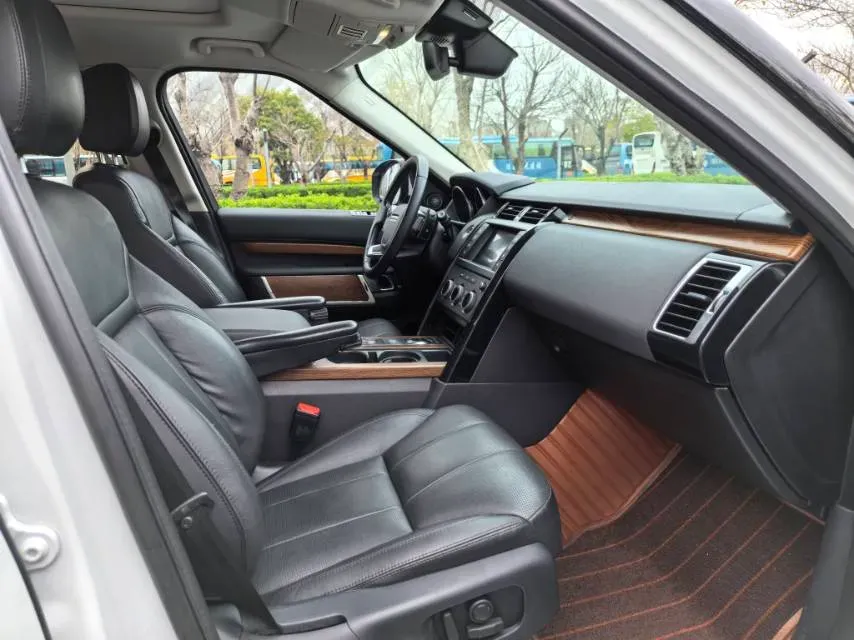 2017 Land Rover Discovery 3.0T 340HP V6 8AT,autocango,china used car exporter,china ev exporter,chinese used car exporter,chinese used ev exporter