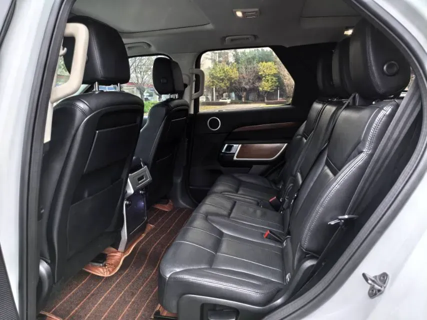 2017 Land Rover Discovery 3.0T 340HP V6 8AT,autocango,china used car exporter,china ev exporter,chinese used car exporter,chinese used ev exporter