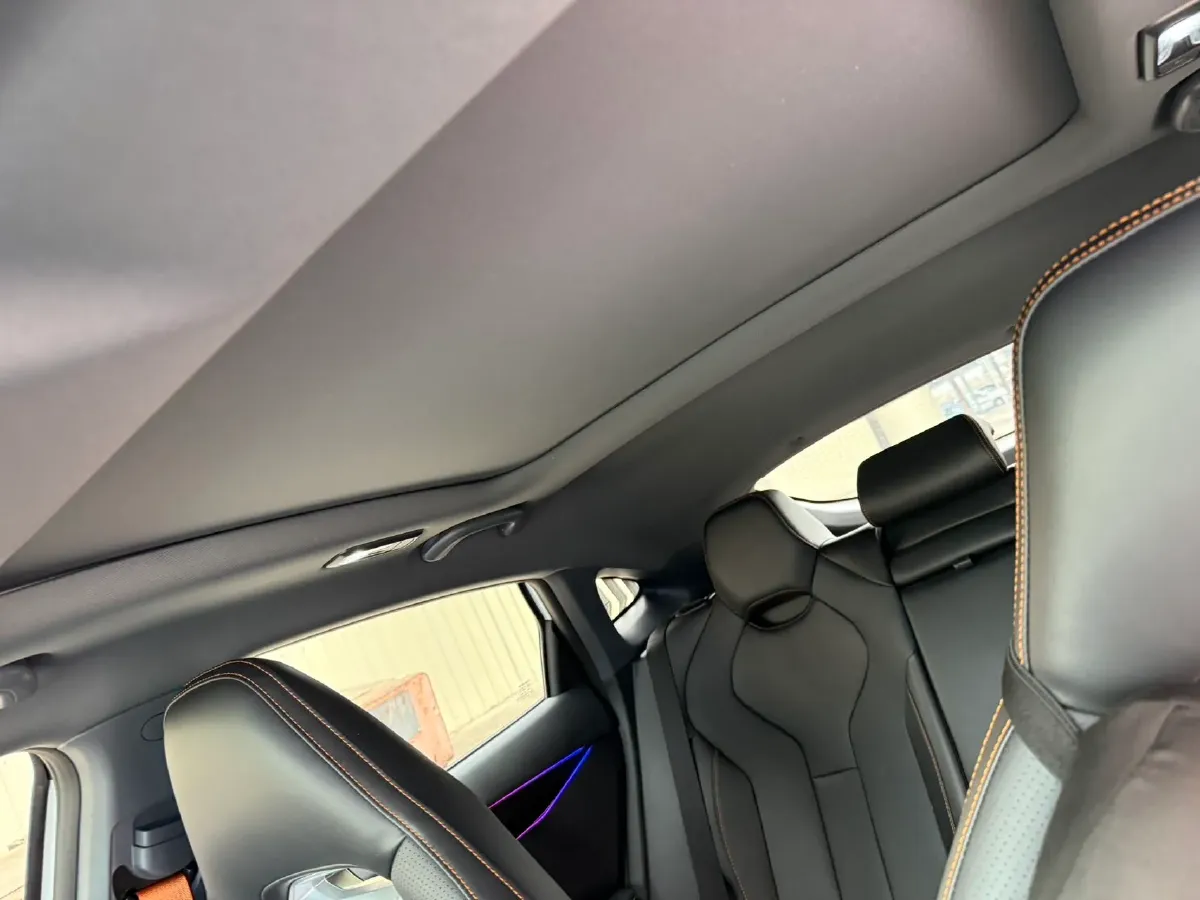 2024 ChangAn UNI-V 1.5T 188HP L4 7DCT,autocango,china used car exporter,china ev exporter,chinese used car exporter,chinese used ev exporter