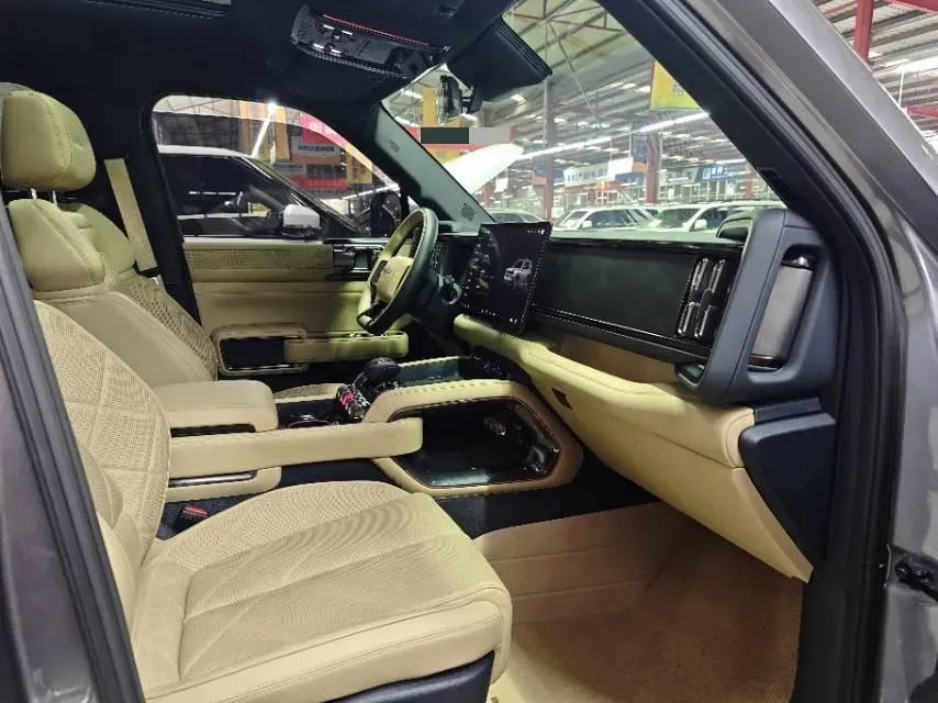 2023 FangChengBao Bao 5 1.5T 194HP L4 E-CVT PHEV 31.8KWH,autocango,china used car exporter,china ev exporter,chinese used car exporter,chinese used ev exporter