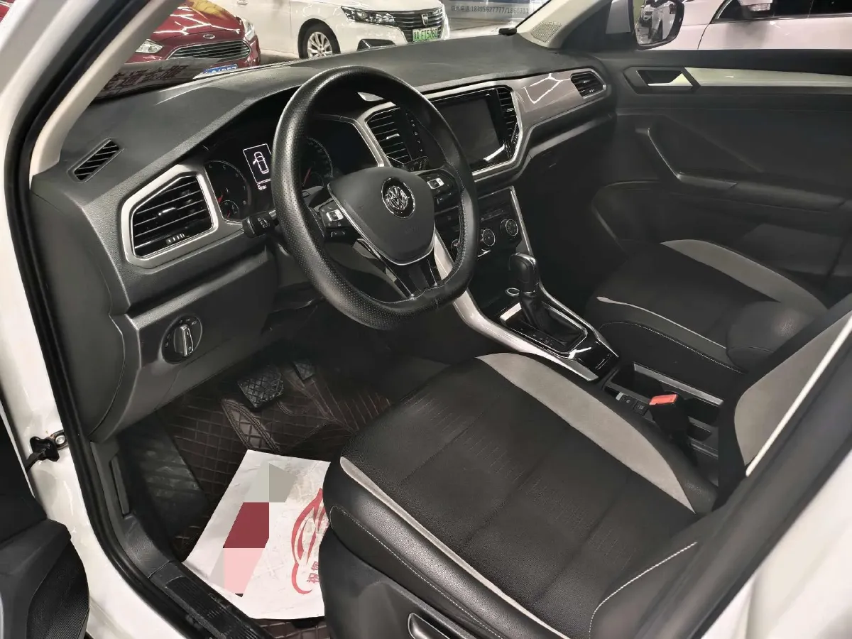 2019 Volkswagen T-Roc 1.4T 131HP L4 7DCT,autocango,china used car exporter,china ev exporter,chinese used car exporter,chinese used ev exporter