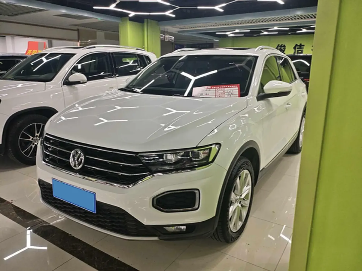 2019 Volkswagen T-Roc 1.4T 131HP L4 7DCT,autocango,china used car exporter,china ev exporter,chinese used car exporter,chinese used ev exporter