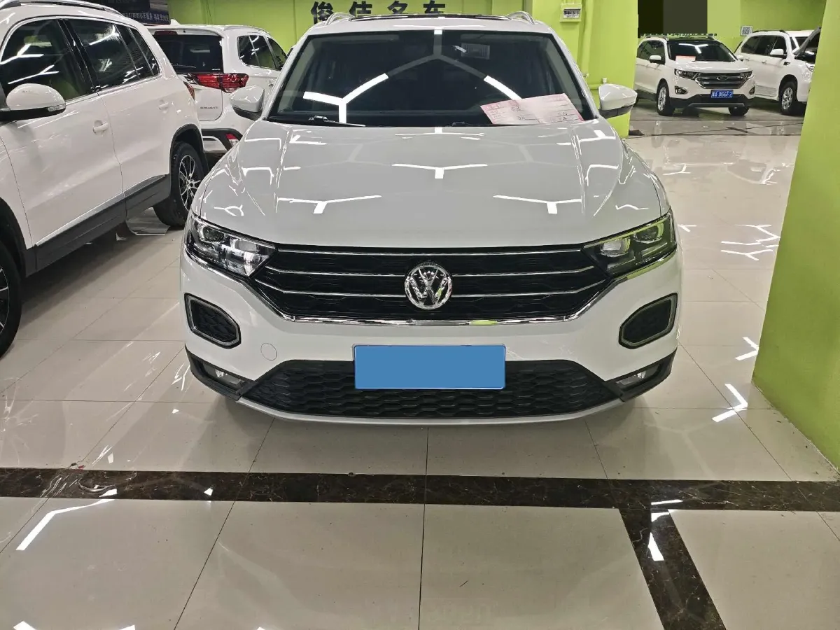 2019 Volkswagen T-Roc 1.4T 131HP L4 7DCT,autocango,china used car exporter,china ev exporter,chinese used car exporter,chinese used ev exporter