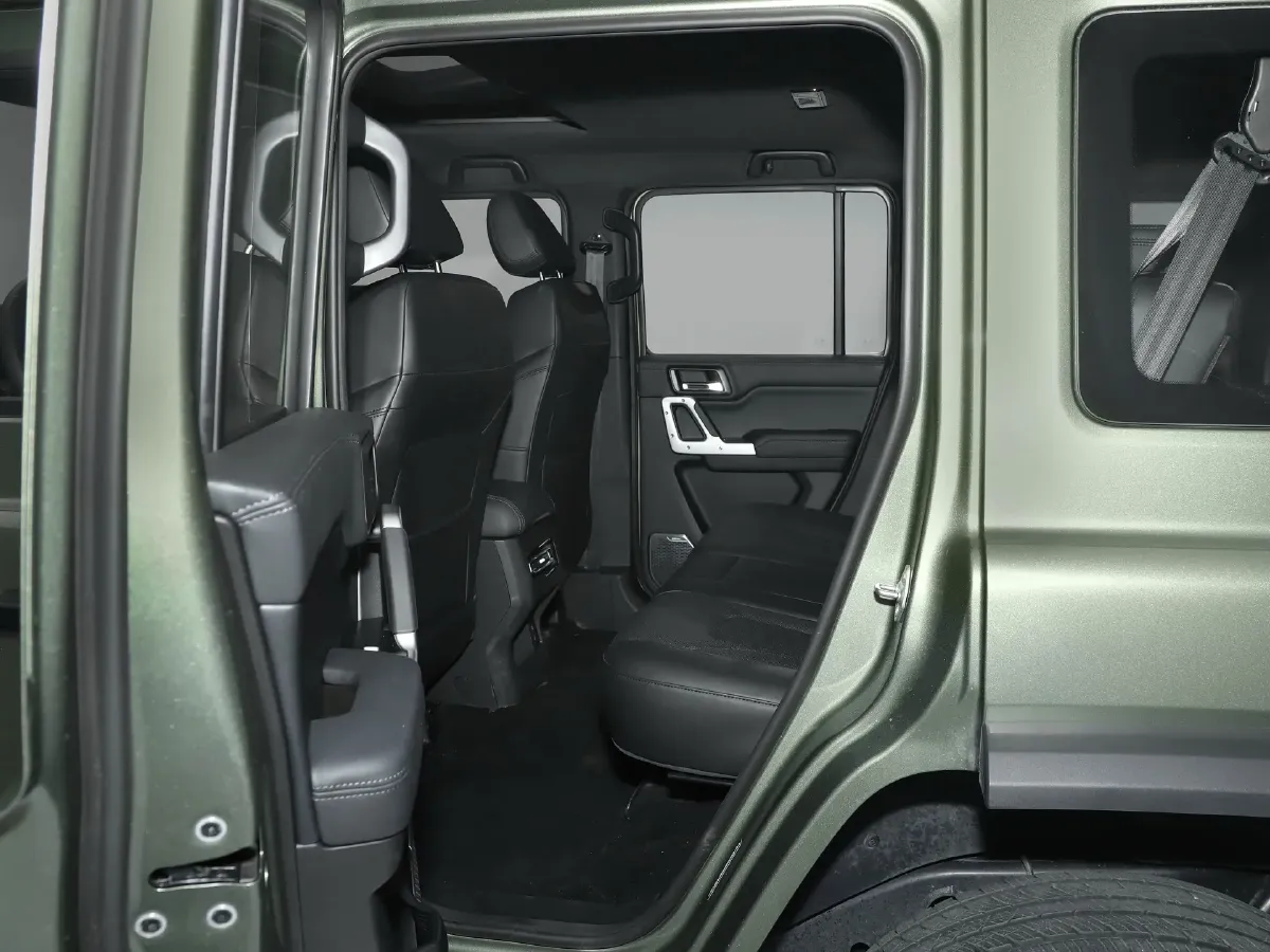 2024 212 212 T01 2.0T 252HP L4 8AT,autocango,china used car exporter,china ev exporter,chinese used car exporter,chinese used ev exporter