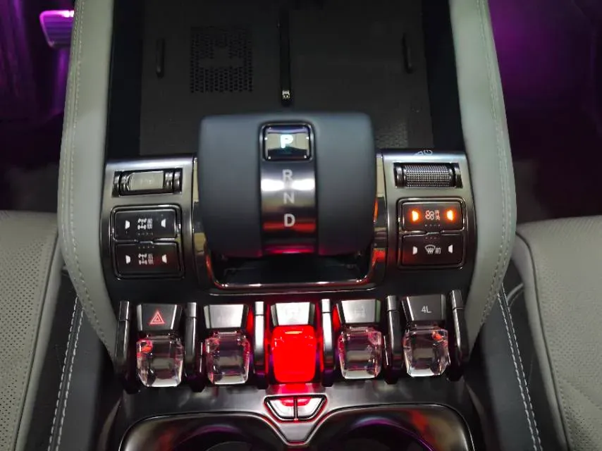 2023 FangChengBao Bao 5 1.5T 194HP L4 E-CVT PHEV 31.8KWH,autocango,china used car exporter,china ev exporter,chinese used car exporter,chinese used ev exporter