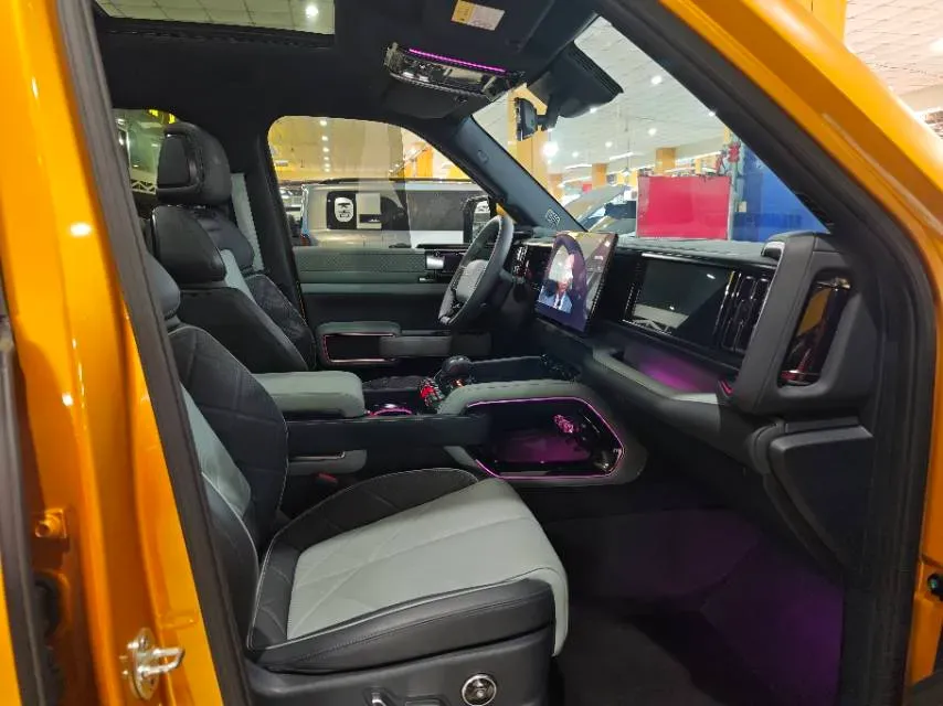 2023 FangChengBao Bao 5 1.5T 194HP L4 E-CVT PHEV 31.8KWH,autocango,china used car exporter,china ev exporter,chinese used car exporter,chinese used ev exporter