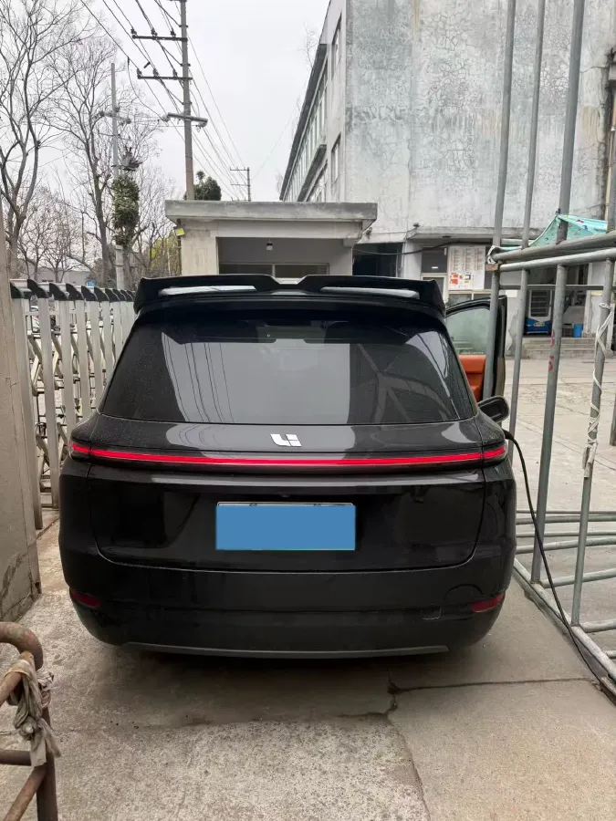 2022 Li L9 Range Extended 154HP REEV 42.6KWH,autocango,china used car exporter,china ev exporter,chinese used car exporter,chinese used ev exporter