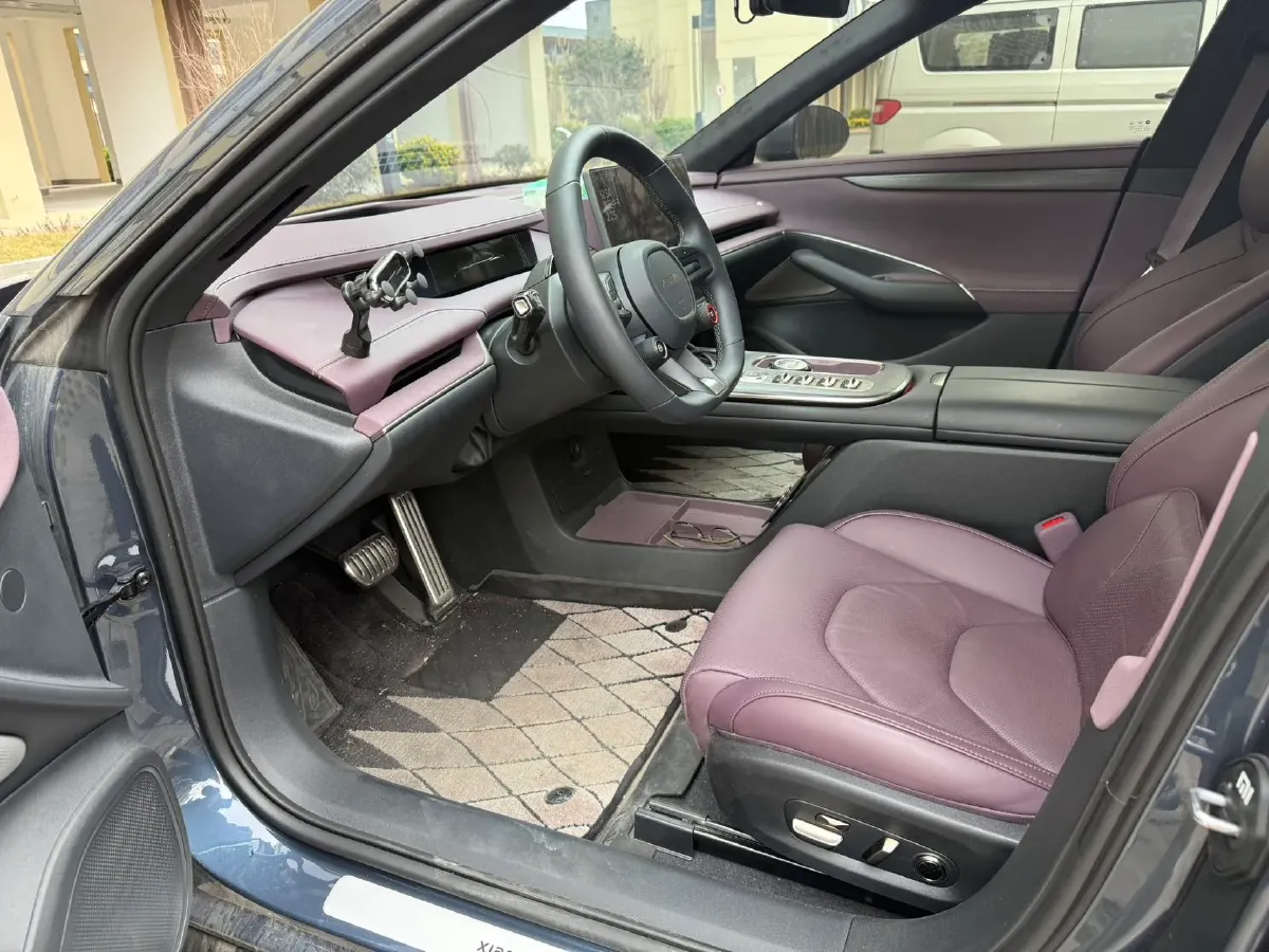 2024 MI SU7 BEV 101KWH,autocango,china used car exporter,china ev exporter,chinese used car exporter,chinese used ev exporter