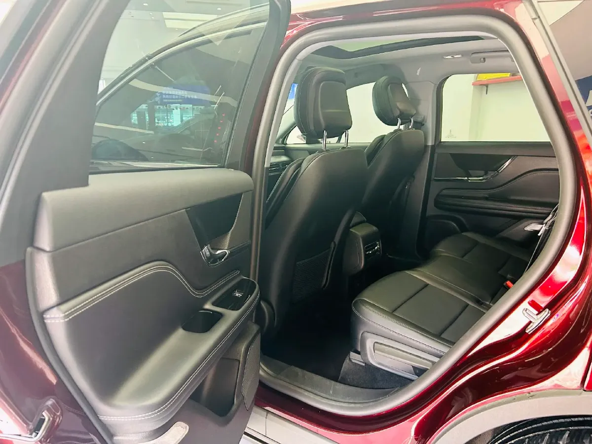 2021 Lincoln Corsair 2.0T 245HP L4 8AT,autocango,china used car exporter,china ev exporter,chinese used car exporter,chinese used ev exporter