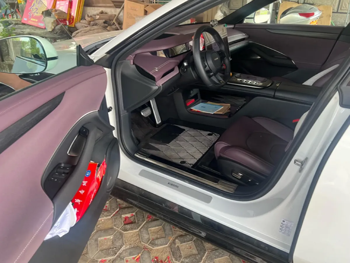 2024 MI SU7 BEV 101KWH,autocango,china used car exporter,china ev exporter,chinese used car exporter,chinese used ev exporter