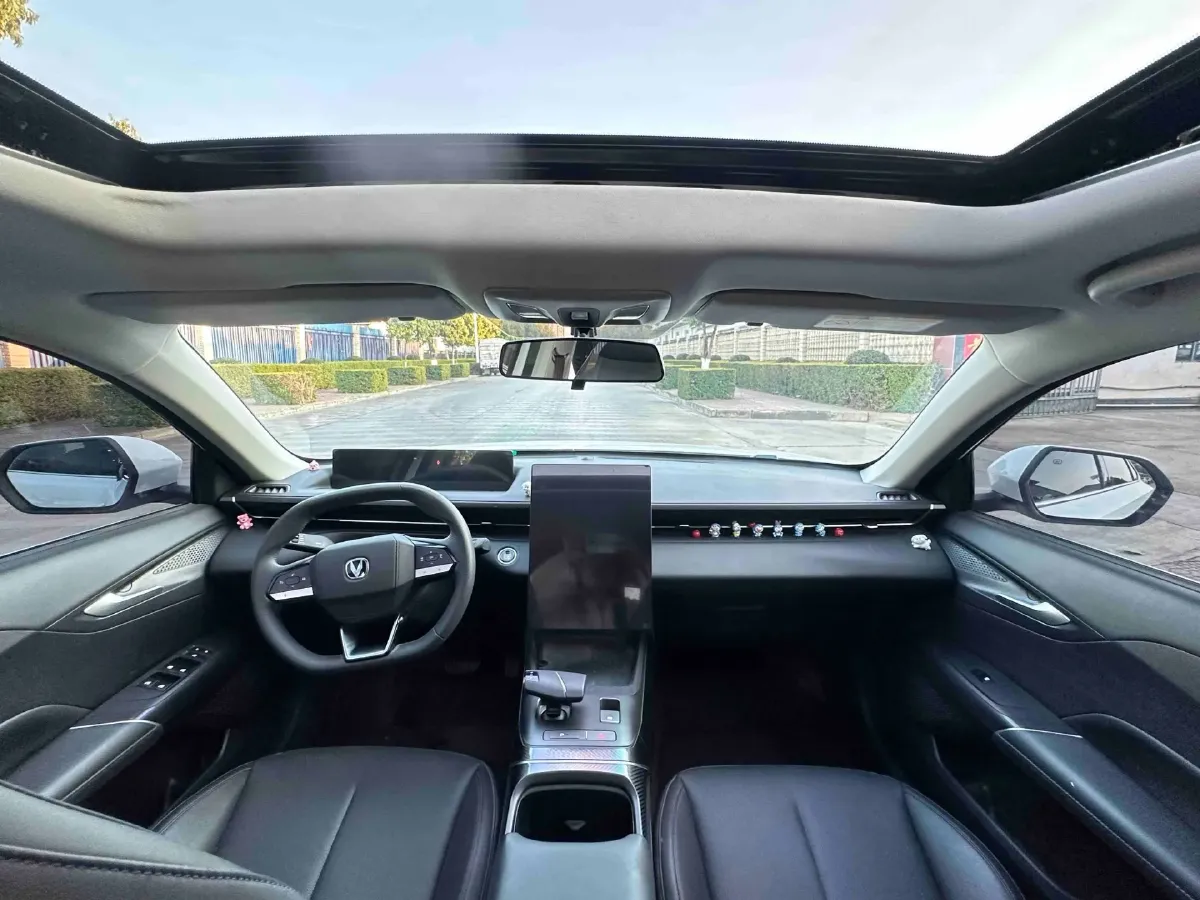 2025 ChangAn Eado 1.5T 192HP L4 7DCT,autocango,china used car exporter,china ev exporter,chinese used car exporter,chinese used ev exporter