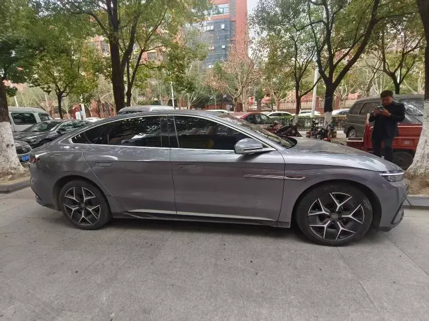 2024 BYD Han BEV 72KWH,autocango,china used car exporter,china ev exporter,chinese used car exporter,chinese used ev exporter