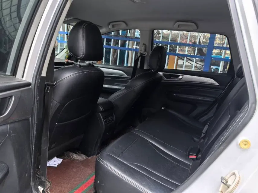 2021 Haval M6 1.5T 150HP L4 7DCT,autocango,china used car exporter,china ev exporter,chinese used car exporter,chinese used ev exporter