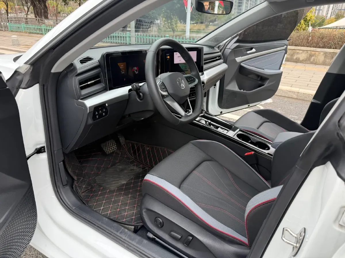 2024 Volkswagen Lamando 1.4T 150HP L4 7DCT,autocango,china used car exporter,china ev exporter,chinese used car exporter,chinese used ev exporter