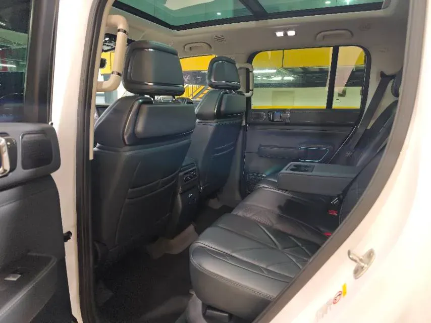 2023 FangChengBao Bao 5 1.5T 194HP L4 E-CVT PHEV 31.8KWH,autocango,china used car exporter,china ev exporter,chinese used car exporter,chinese used ev exporter