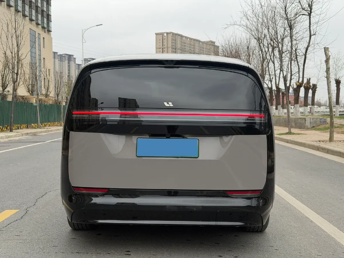 2024 Li MEGA BEV 102.7KWH,autocango,china used car exporter,china ev exporter,chinese used car exporter,chinese used ev exporter