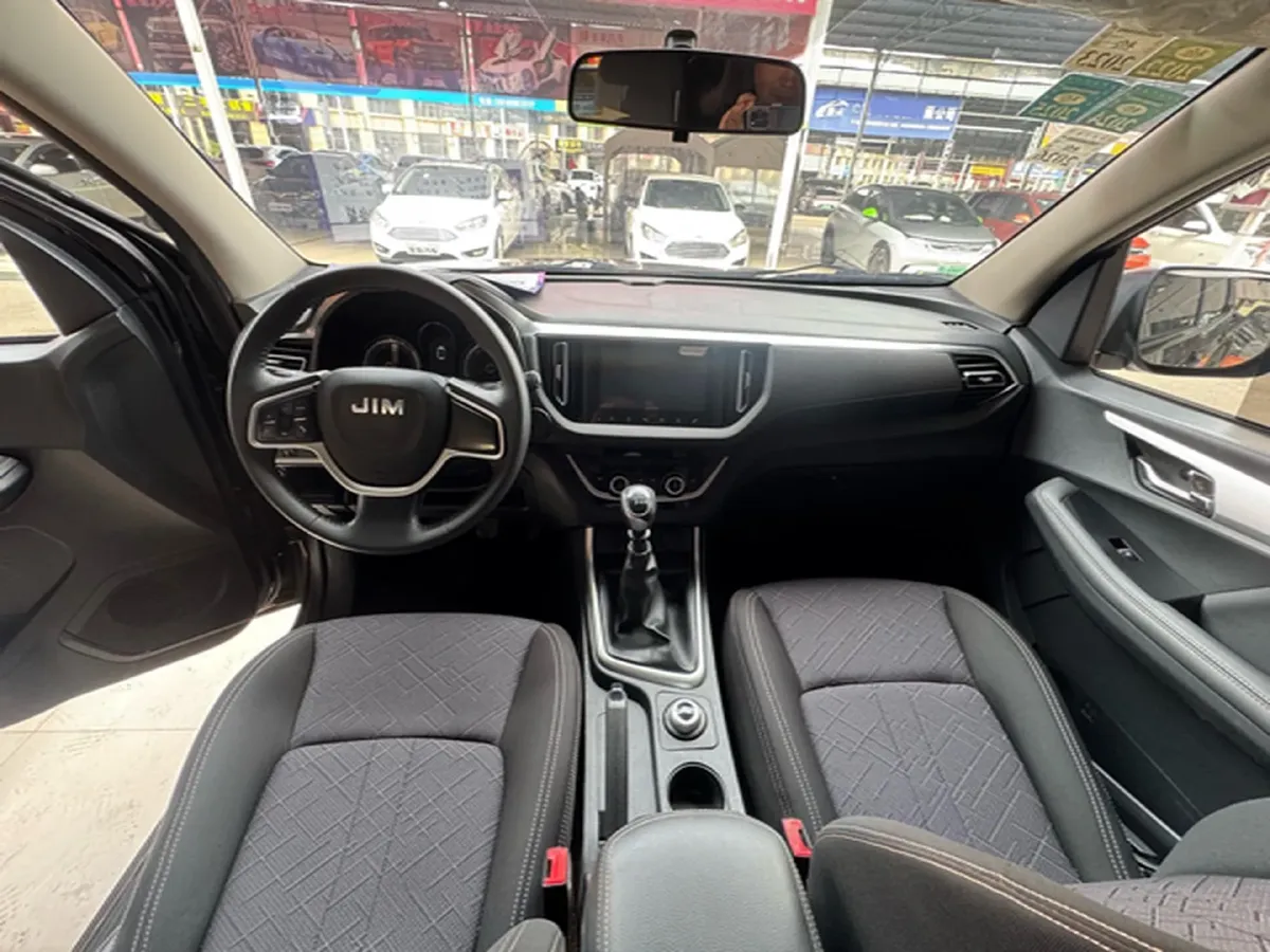 2019 Isuzu LingTuo 2.5T 129HP L4 6MT,autocango,china used car exporter,china ev exporter,chinese used car exporter,chinese used ev exporter