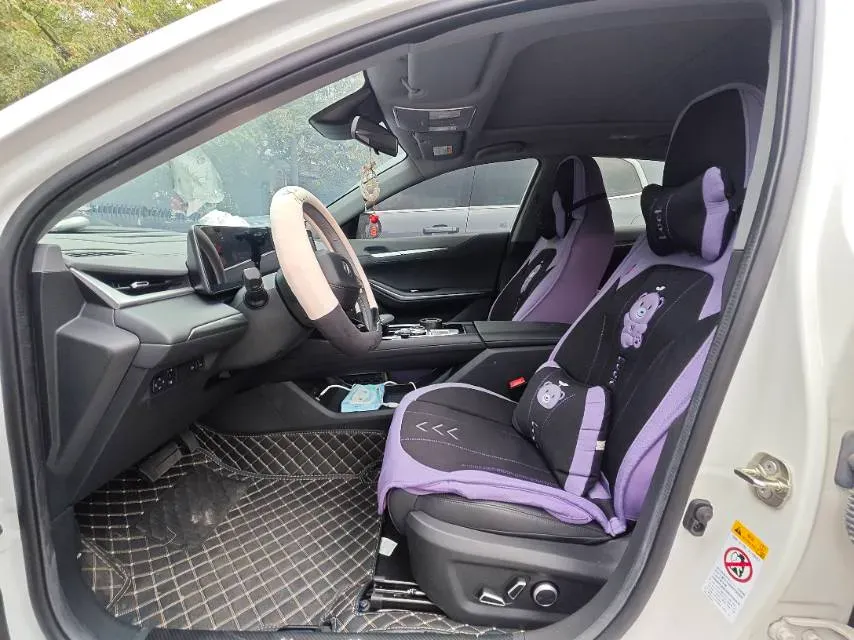 2023 ChangAn Raeton Plus 1.5T 188HP L4 7DCT,autocango,china used car exporter,china ev exporter,chinese used car exporter,chinese used ev exporter