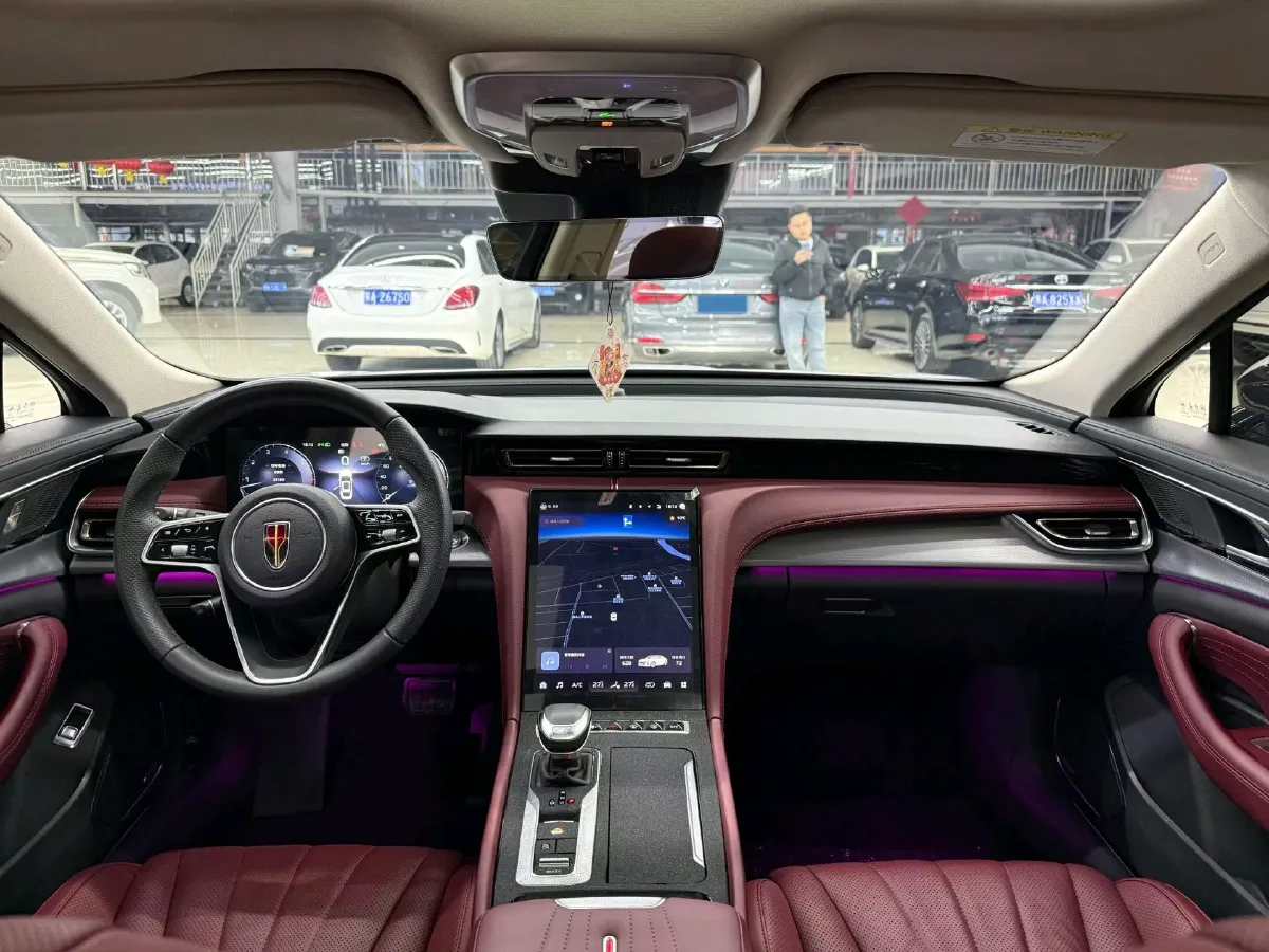 2024 HongQi H5 2.0T 224HP L4 8AT,autocango,china used car exporter,china ev exporter,chinese used car exporter,chinese used ev exporter