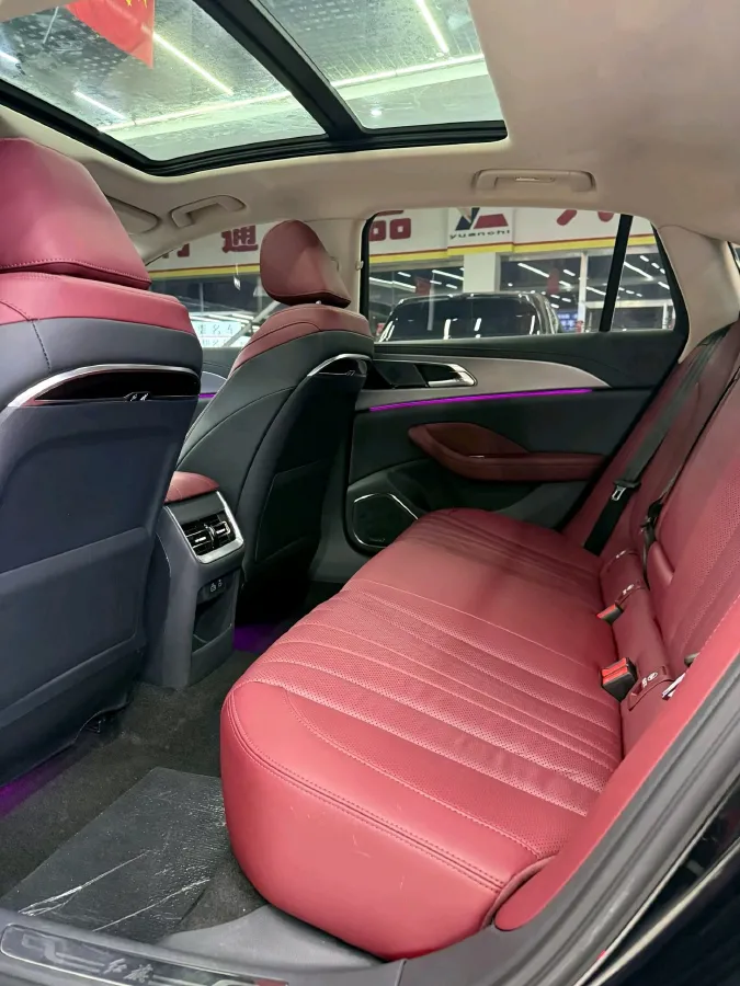 2024 HongQi H5 2.0T 224HP L4 8AT,autocango,china used car exporter,china ev exporter,chinese used car exporter,chinese used ev exporter