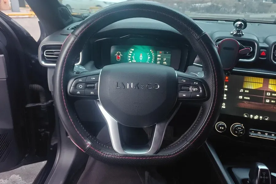 2019 Qoros 5 1.6T 197HP L4 7DCT,autocango,china used car exporter,china ev exporter,chinese used car exporter,chinese used ev exporter