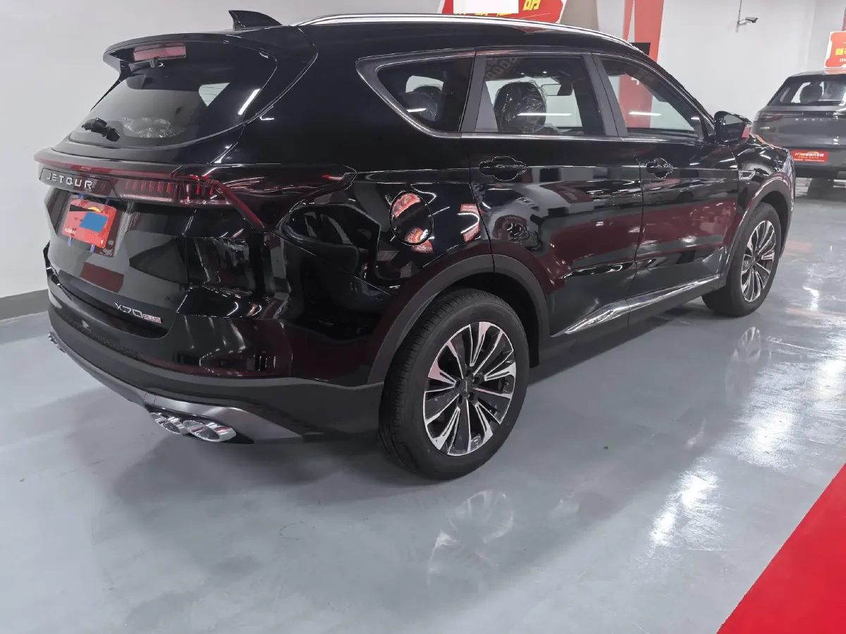 2025 Jetour X70 Plus 1.5T 156HP L4 CVT,autocango,china used car exporter,china ev exporter,chinese used car exporter,chinese used ev exporter
