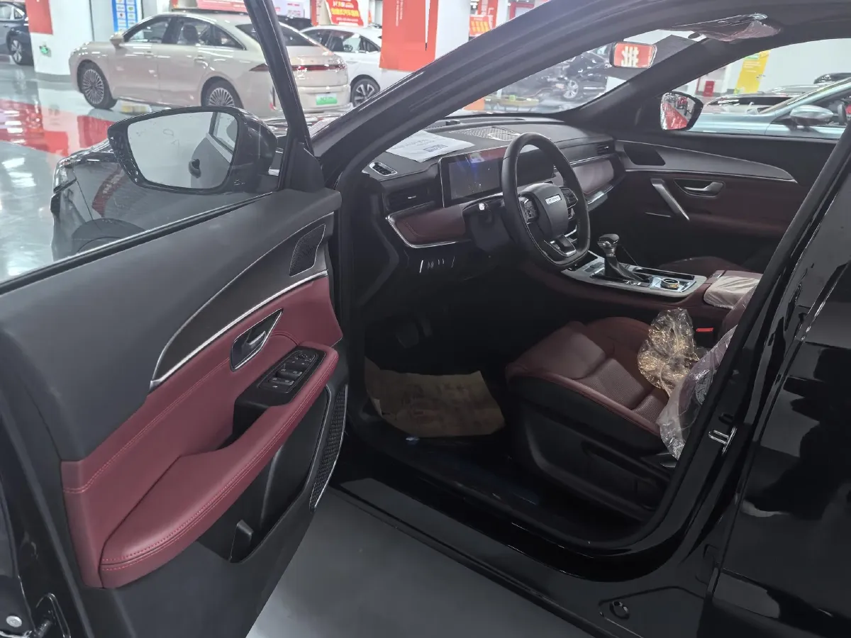 2025 Jetour X70 Plus 1.5T 156HP L4 CVT,autocango,china used car exporter,china ev exporter,chinese used car exporter,chinese used ev exporter