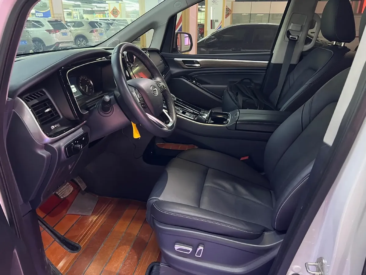 2021 GAC Trumpchi M8 2.0T 252HP L4 8AT,autocango,china used car exporter,china ev exporter,chinese used car exporter,chinese used ev exporter