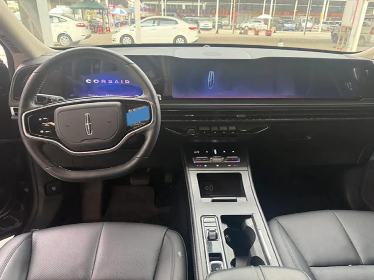 2023 Lincoln Corsair 2.0T 261HP L4 8AT,autocango,china used car exporter,china ev exporter,chinese used car exporter,chinese used ev exporter