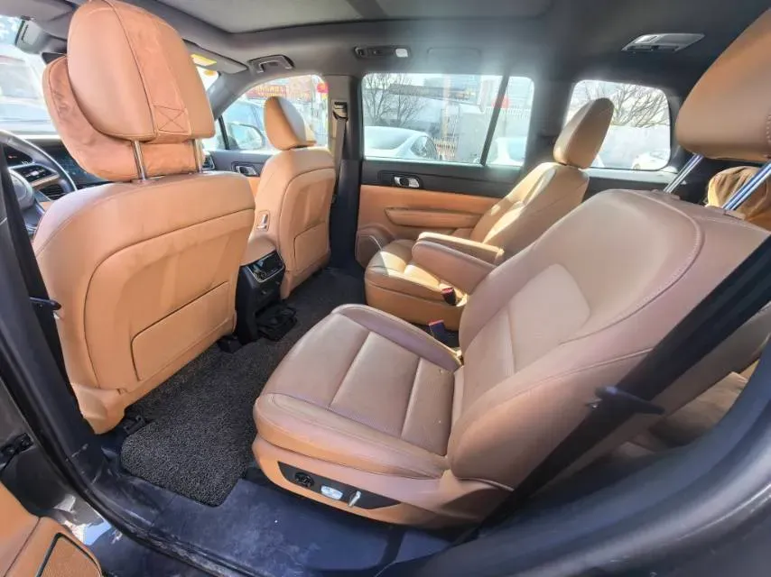 2021 Li ONE Range Extended 131HP REEV 40.5KWH,autocango,china used car exporter,china ev exporter,chinese used car exporter,chinese used ev exporter