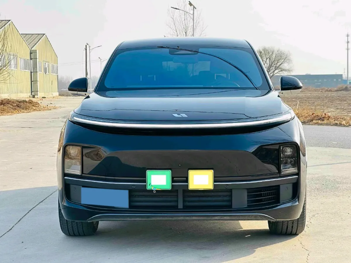 2023 Li L8 Range Extended 154HP REEV 40.9KWH,autocango,china used car exporter,china ev exporter,chinese used car exporter,chinese used ev exporter