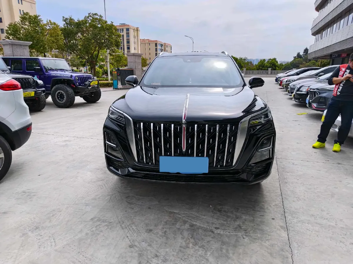 2023 HongQi HS5 2.0T 252HP L4 8AT,autocango,china used car exporter,china ev exporter,chinese used car exporter,chinese used ev exporter