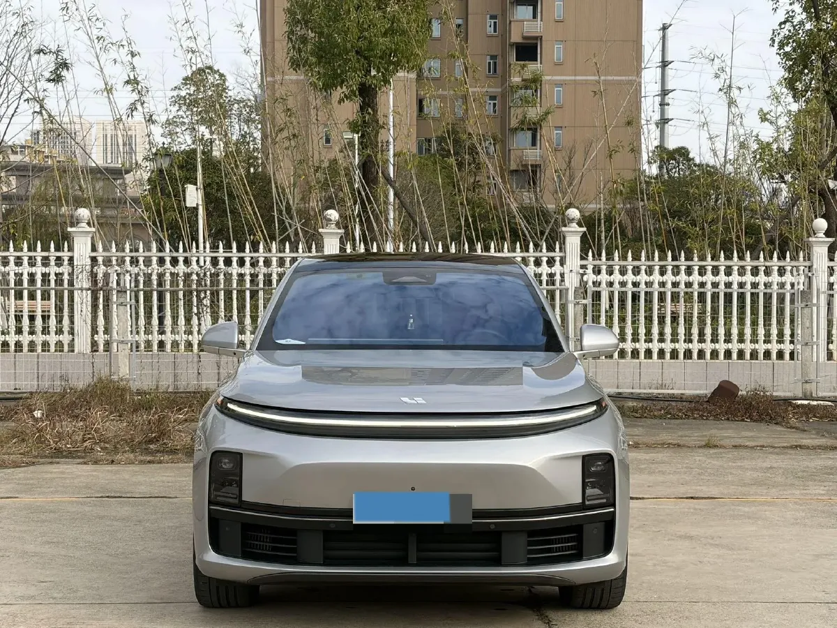 2023 Li L7 Range Extended 154HP REEV 40.9KWH,autocango,china used car exporter,china ev exporter,chinese used car exporter,chinese used ev exporter