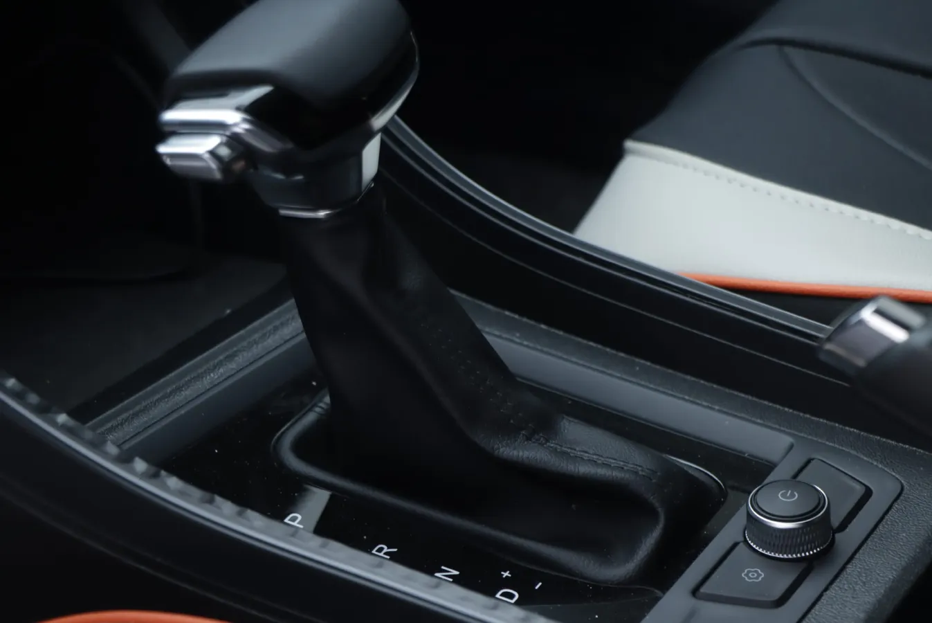 2024 Chery Tiggo 3x 1.5L 116HP L4 CVT,autocango,china used car exporter,china ev exporter,chinese used car exporter,chinese used ev exporter