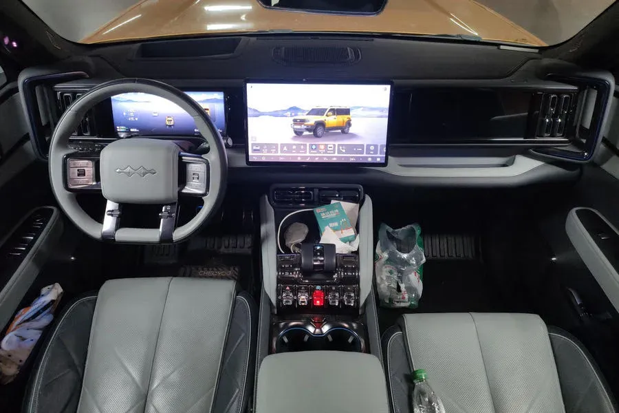 2023 FangChengBao Bao 5 1.5T 194HP L4 E-CVT PHEV 31.8KWH,autocango,china used car exporter,china ev exporter,chinese used car exporter,chinese used ev exporter