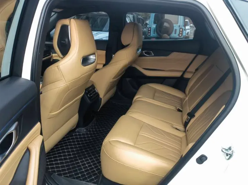 2021 ChangAn UNI-K 2.0T 233HP L4 8AT,autocango,china used car exporter,china ev exporter,chinese used car exporter,chinese used ev exporter