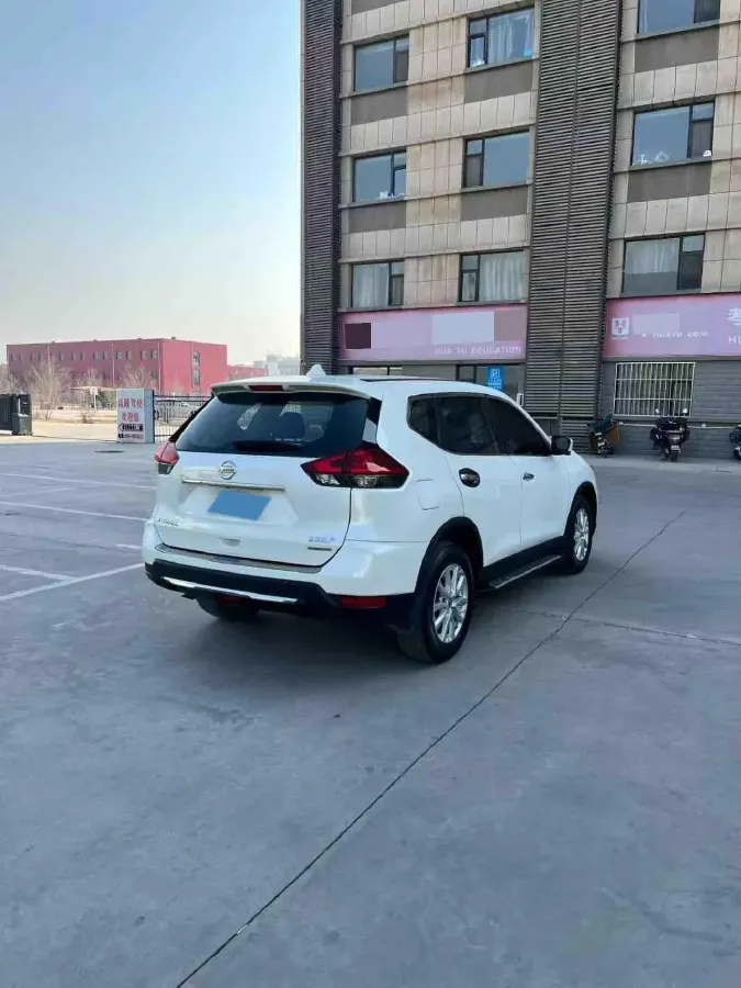 2019 Nissan X-Trail 2.0L 154HP L4 CVT,autocango,china used car exporter,china ev exporter,chinese used car exporter,chinese used ev exporter