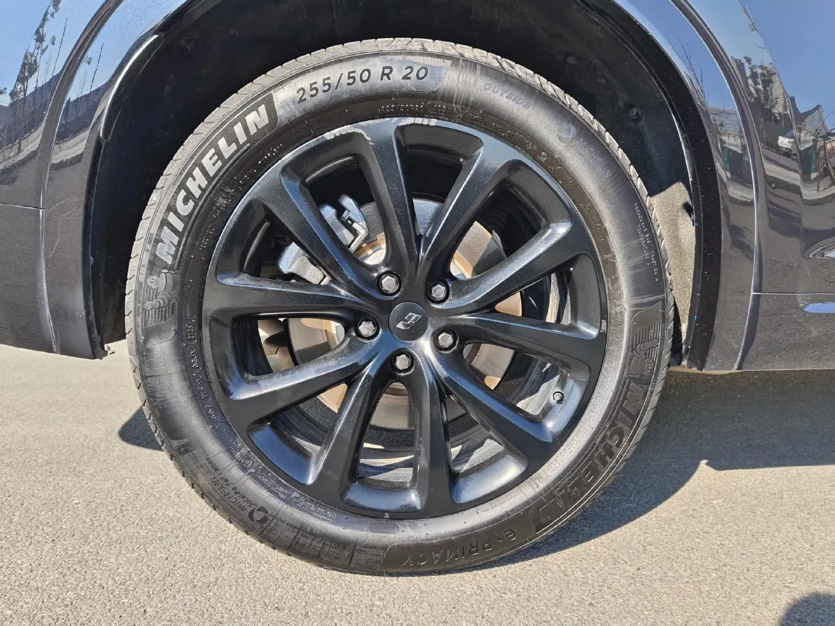 2020 Li ONE Range Extended 131HP REEV 40.5KWH,autocango,china used car exporter,china ev exporter,chinese used car exporter,chinese used ev exporter