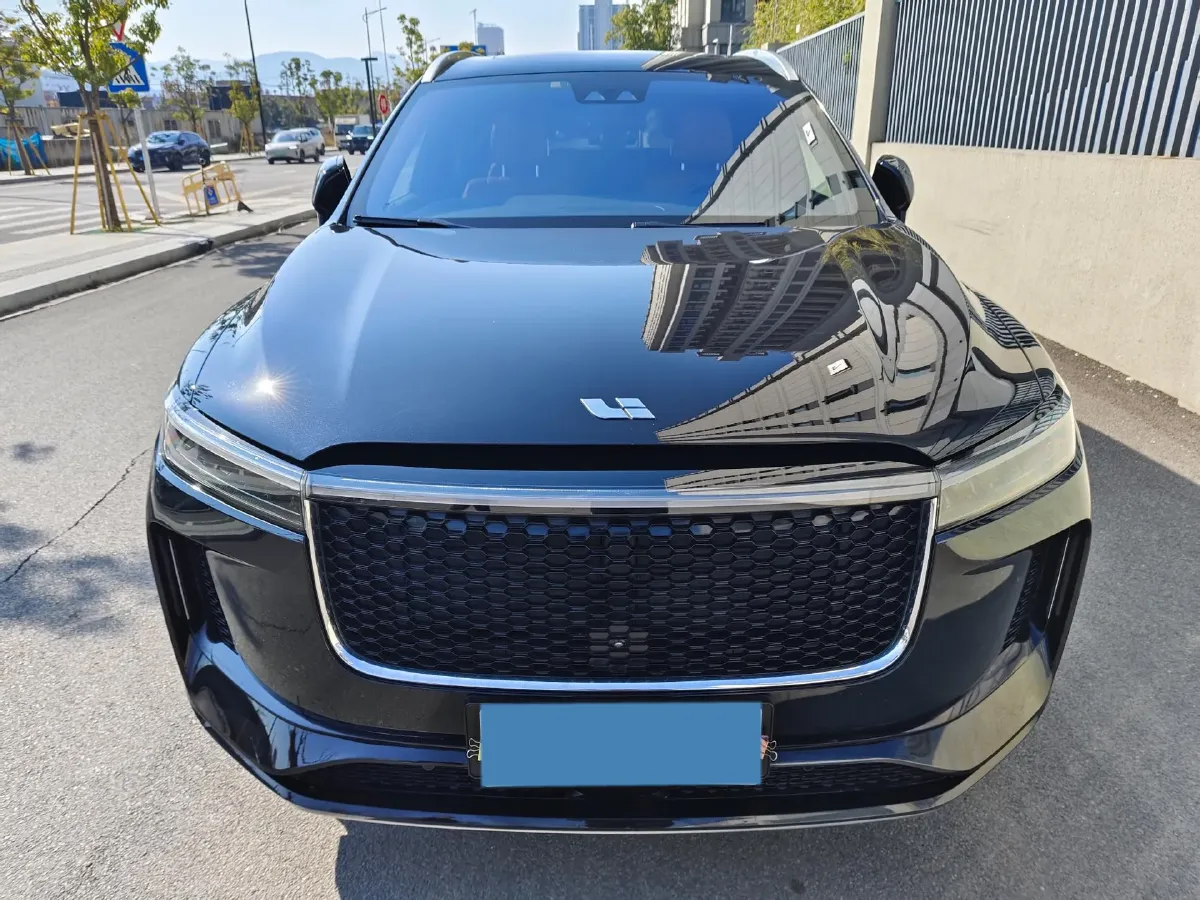 2020 Li ONE Range Extended 131HP REEV 40.5KWH,autocango,china used car exporter,china ev exporter,chinese used car exporter,chinese used ev exporter