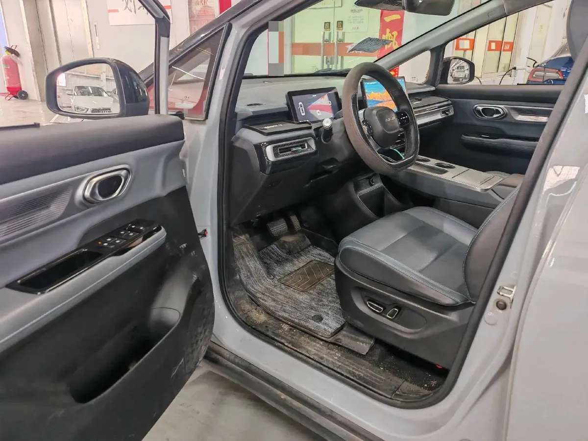 2023 MAXUS Interstellar 2.0T 261HP L4 8AT,autocango,china used car exporter,china ev exporter,chinese used car exporter,chinese used ev exporter