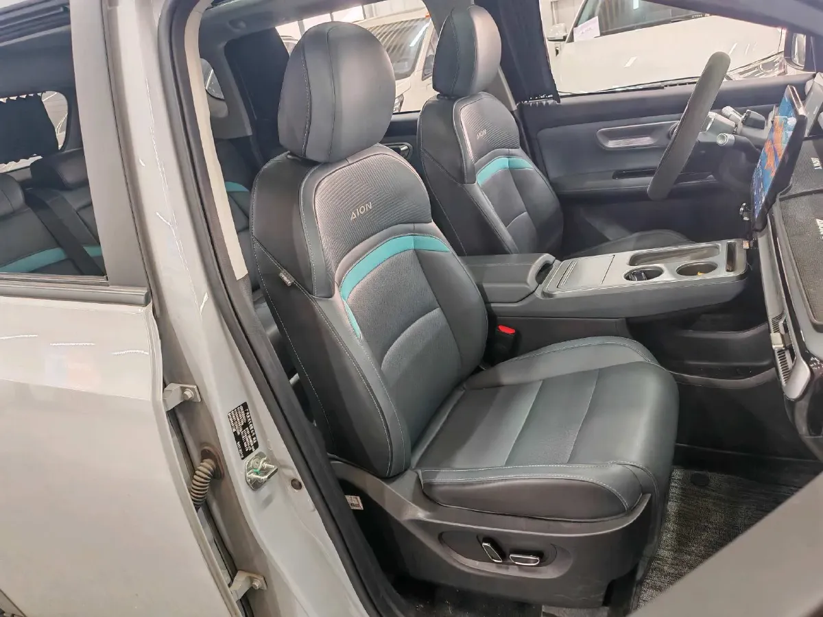 2023 MAXUS Interstellar 2.0T 261HP L4 8AT,autocango,china used car exporter,china ev exporter,chinese used car exporter,chinese used ev exporter