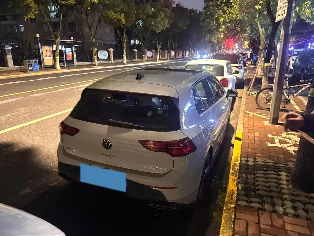 2023 Volkswagen Golf 1.4T 150HP L4 7DCT,autocango,china used car exporter,china ev exporter,chinese used car exporter,chinese used ev exporter