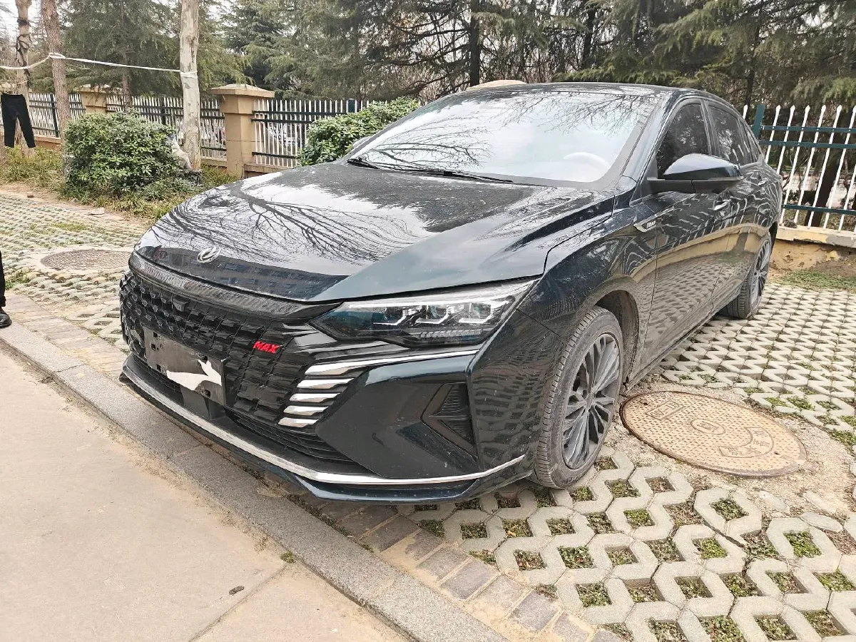 2023 DongFeng Aeolus YiXuan MAX 1.5T 190HP L4 7DCT,autocango,china used car exporter,china ev exporter,chinese used car exporter,chinese used ev exporter