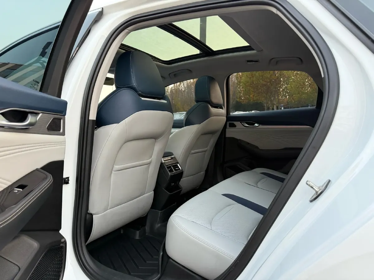 2021 Geely Preface 2.0T 190HP L4 7DCT,autocango,china used car exporter,china ev exporter,chinese used car exporter,chinese used ev exporter