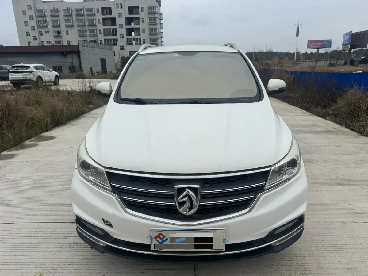 2019 BaoJun 730 1.5T 151HP L4 CVT,autocango,china used car exporter,china ev exporter,chinese used car exporter,chinese used ev exporter