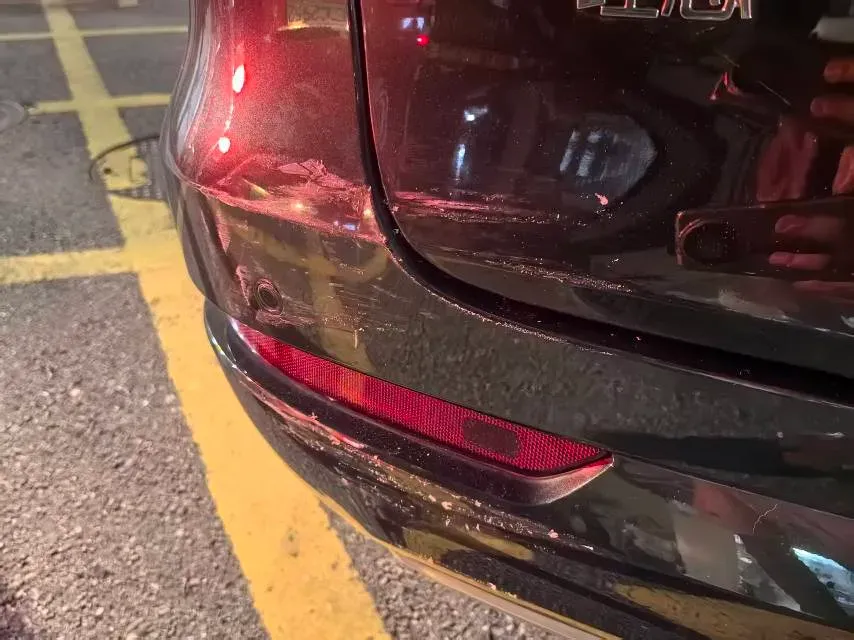 2021 Li ONE Range Extended 131HP REEV 40.5KWH,autocango,china used car exporter,china ev exporter,chinese used car exporter,chinese used ev exporter