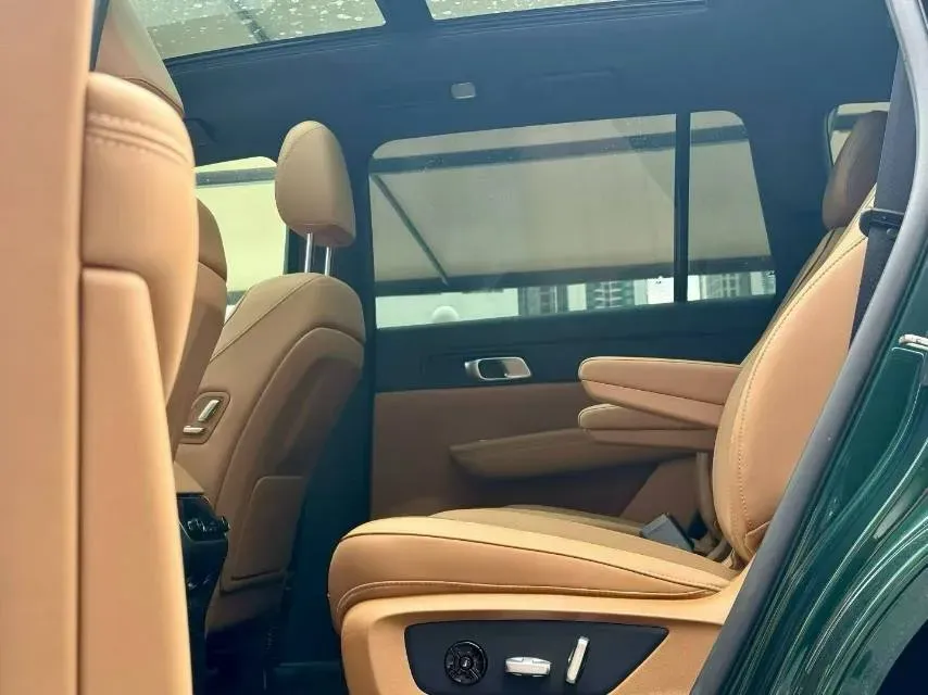 2021 Li ONE Range Extended 131HP REEV 40.5KWH,autocango,china used car exporter,china ev exporter,chinese used car exporter,chinese used ev exporter